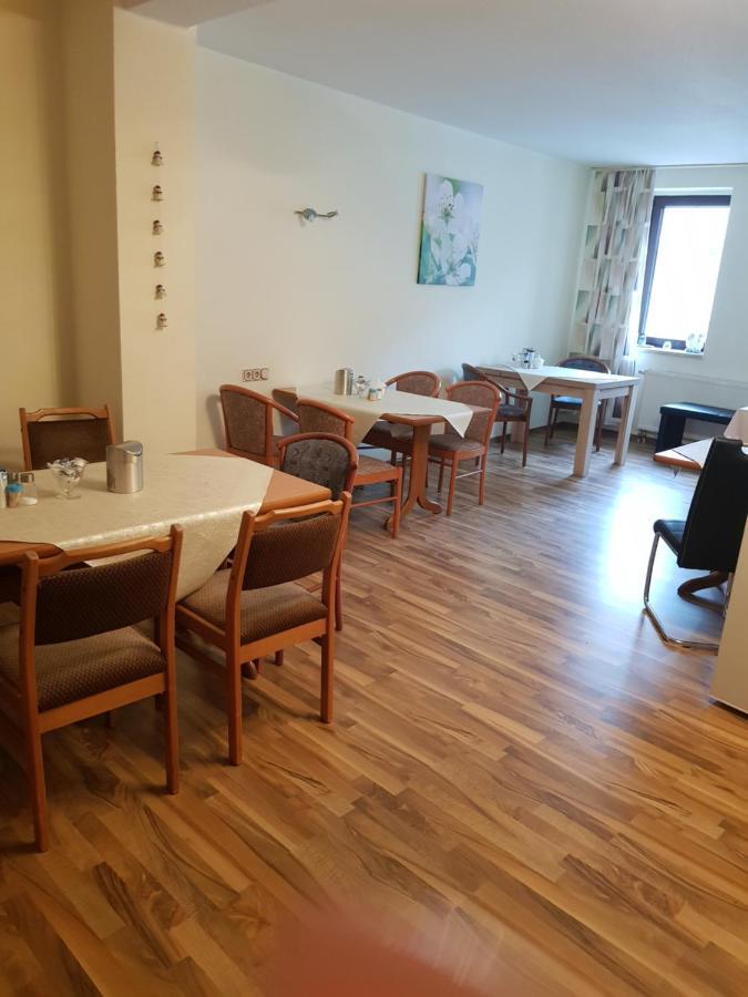 Hotel Zur Altstadt Calbe Kültér fotó