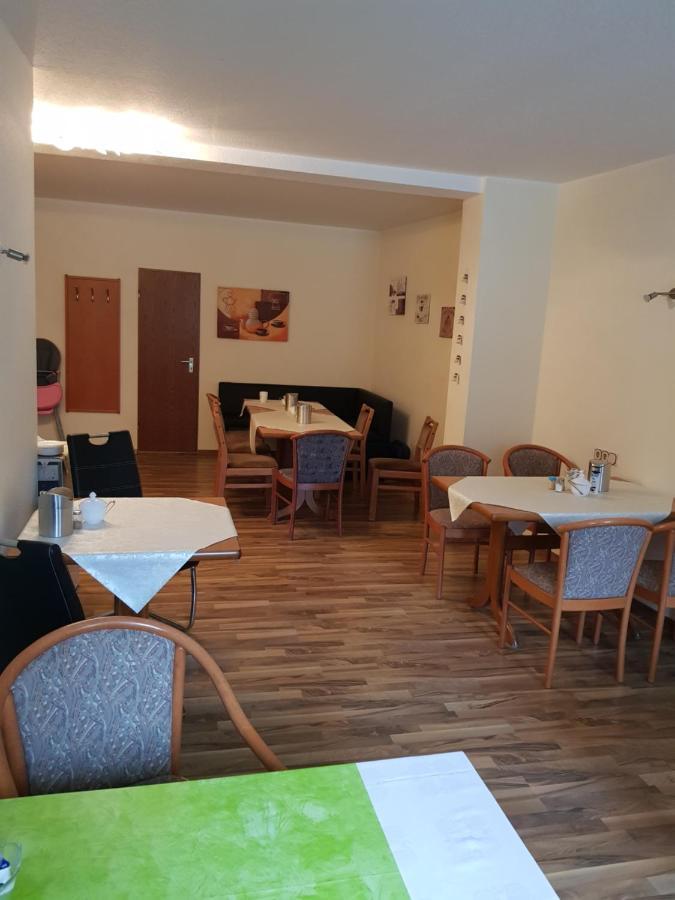 Hotel Zur Altstadt Calbe Kültér fotó