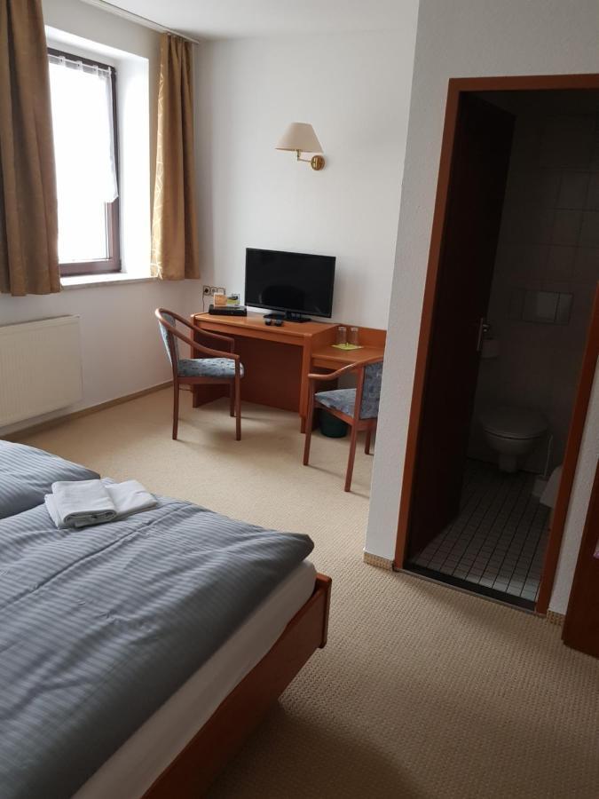 Hotel Zur Altstadt Calbe Kültér fotó